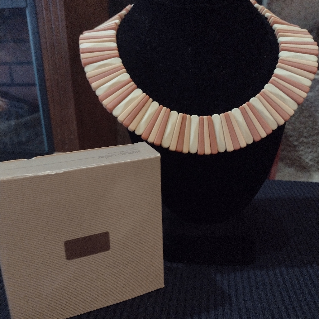 1988 Vintage Nib Bakelite Necklace Rare